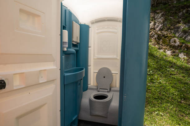 Types of Portable Toilets We Offer in Fountain Hills, AZ